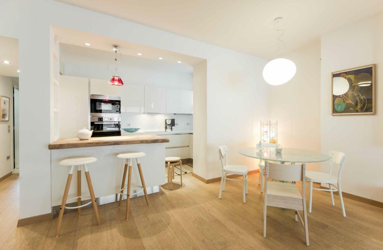 Stylish 3-Bedroom Apartment & Terrace Tesalonika Bagian luar foto