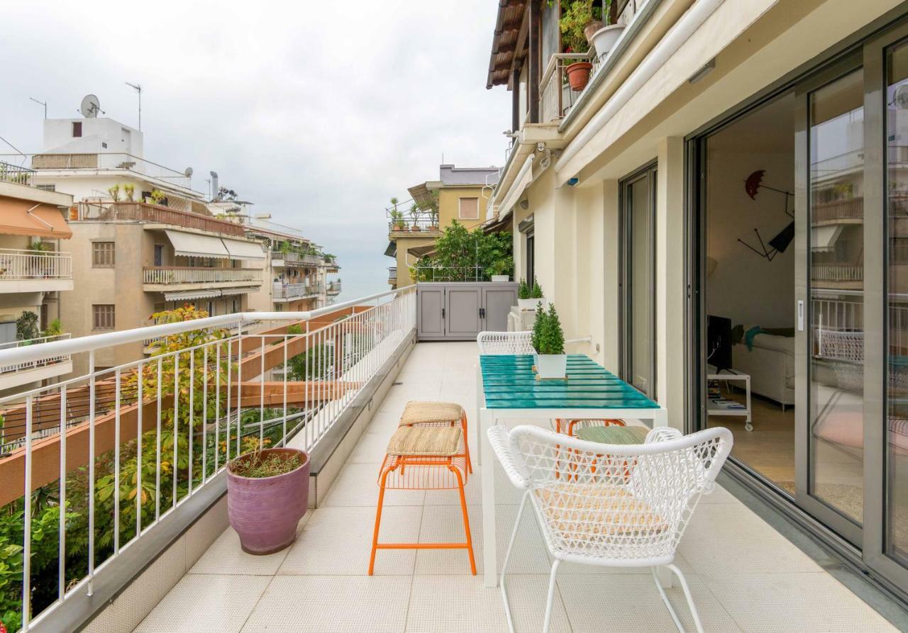 Stylish 3-Bedroom Apartment & Terrace Tesalonika Bagian luar foto