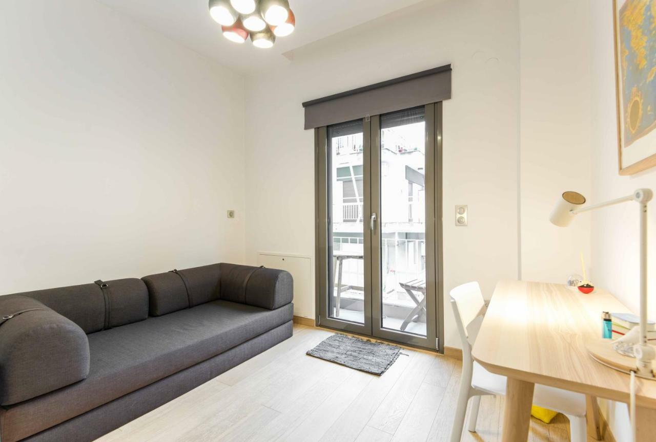 Stylish 3-Bedroom Apartment & Terrace Tesalonika Bagian luar foto